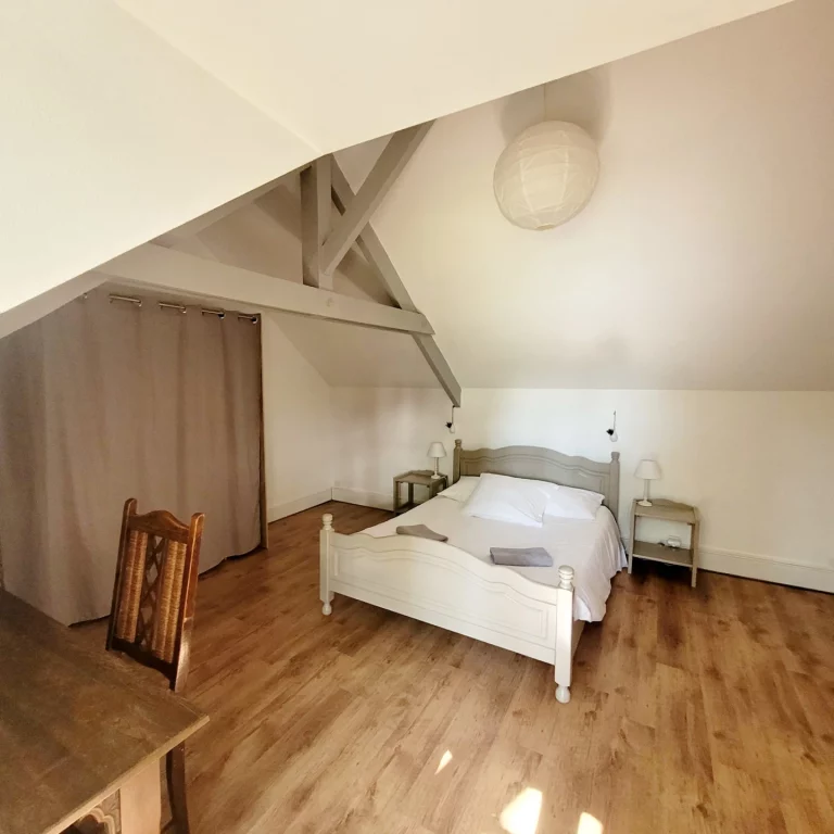 Cottage - Gîte les Bruyères Rebecca - chambre étage